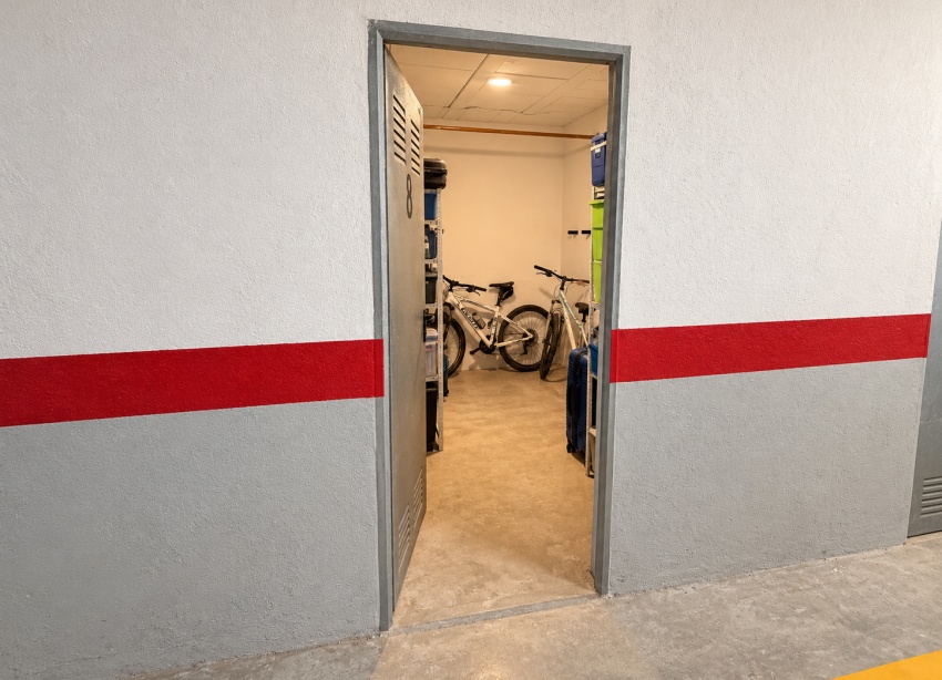 Resale - Townhouse / Terraced House - Daya Nueva