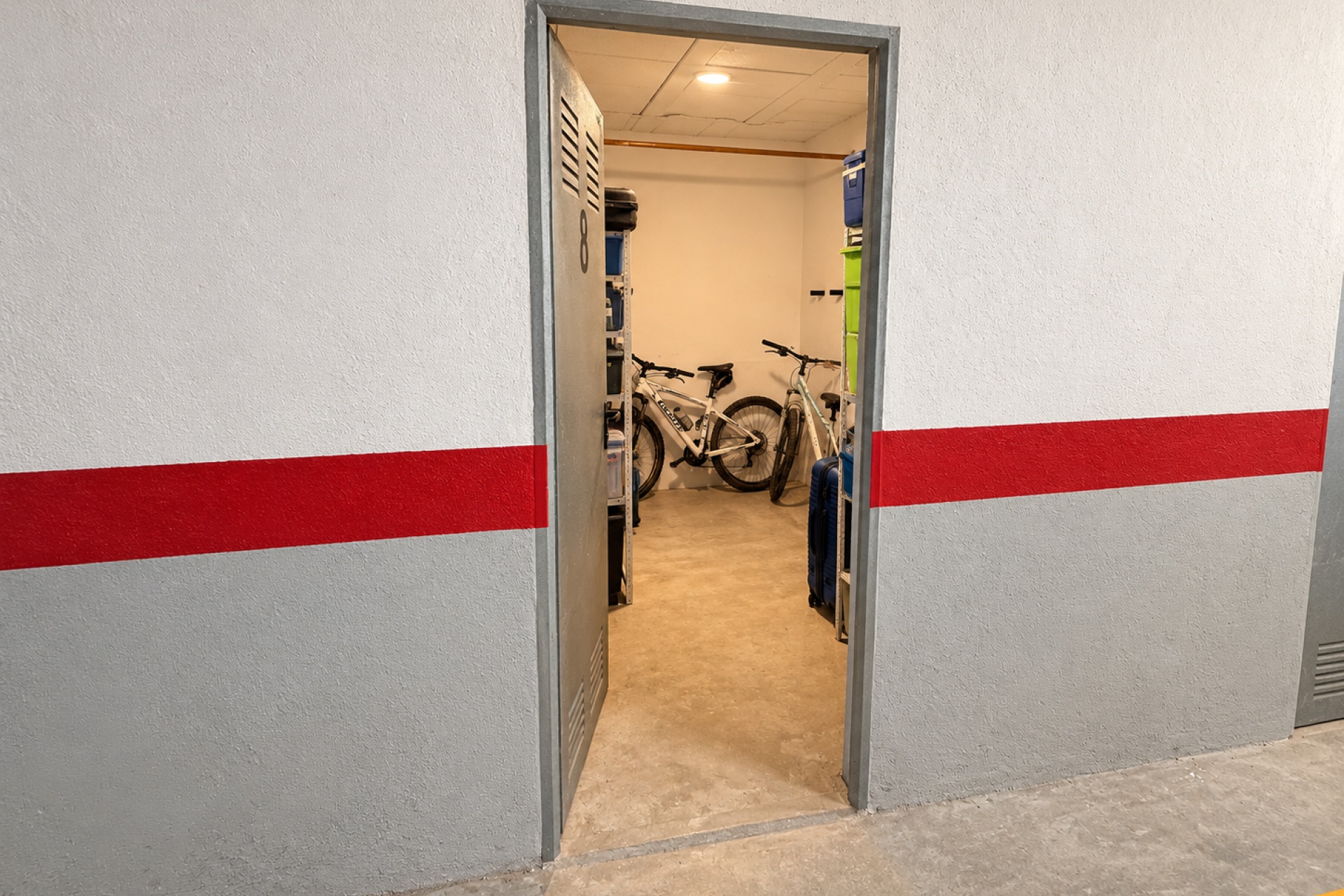 Resale - Townhouse / Terraced House - Daya Nueva