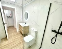 Resale - Townhouse / Terraced House - Daya Vieja