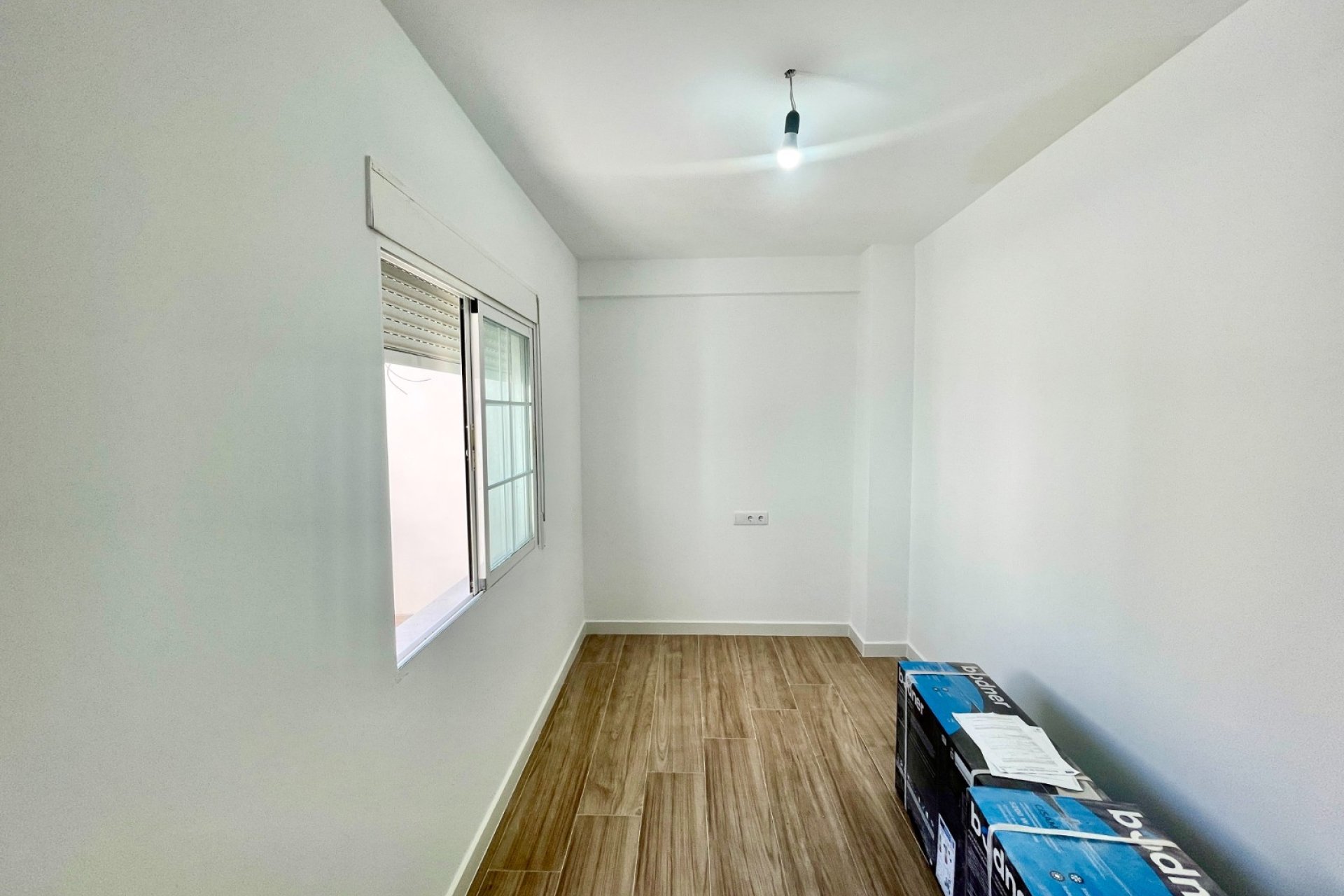 Resale - Townhouse / Terraced House - Daya Vieja