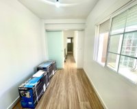 Resale - Townhouse / Terraced House - Daya Vieja
