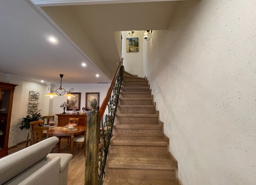 Resale - Townhouse / Terraced House - Elche - Centro