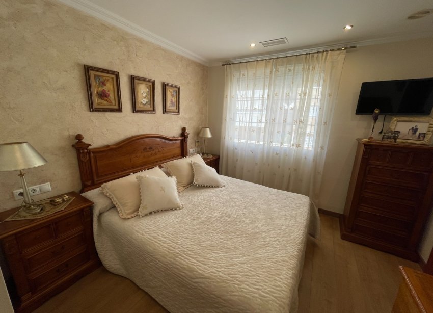 Resale - Townhouse / Terraced House - Elche - Centro