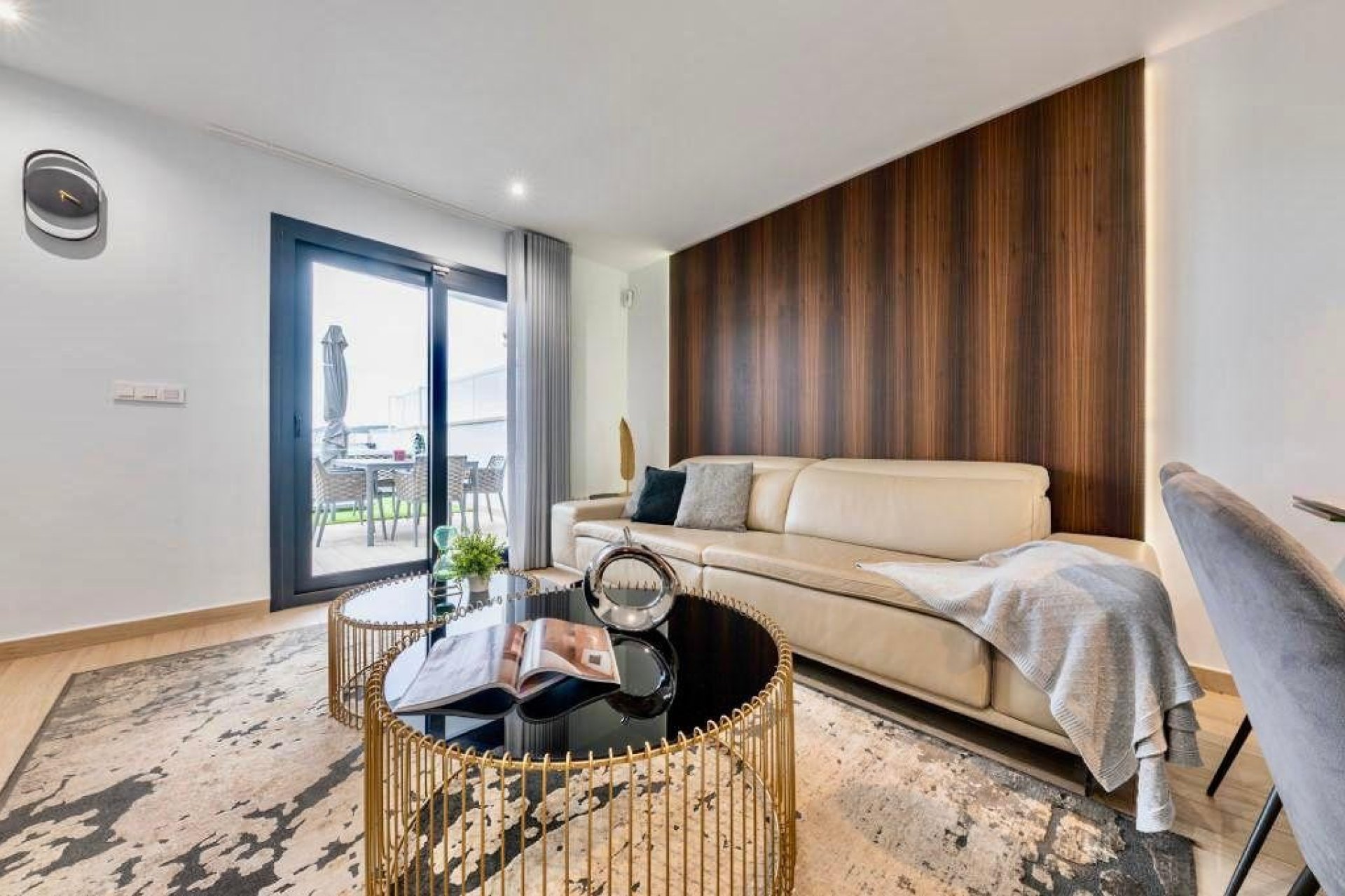 Resale - Townhouse / Terraced House - Finestrat - Urbanización