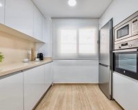 Resale - Townhouse / Terraced House - Finestrat - Urbanización