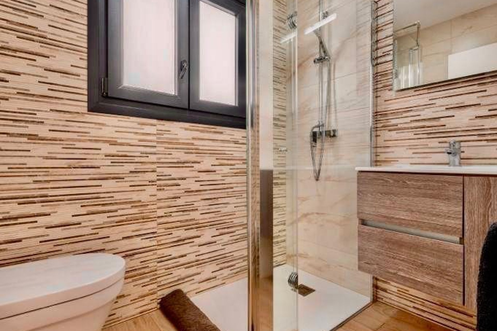 Resale - Townhouse / Terraced House - Finestrat - Urbanización