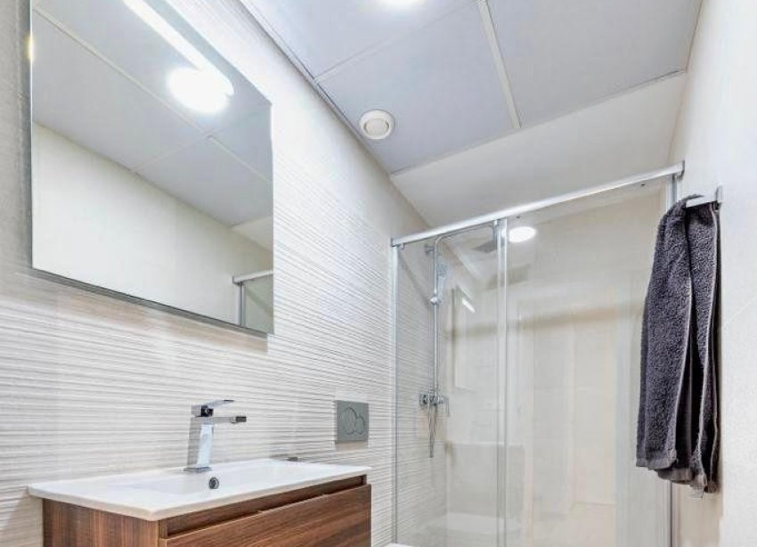 Resale - Townhouse / Terraced House - Finestrat - Urbanización
