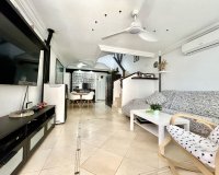 Resale - Townhouse / Terraced House - Heredades