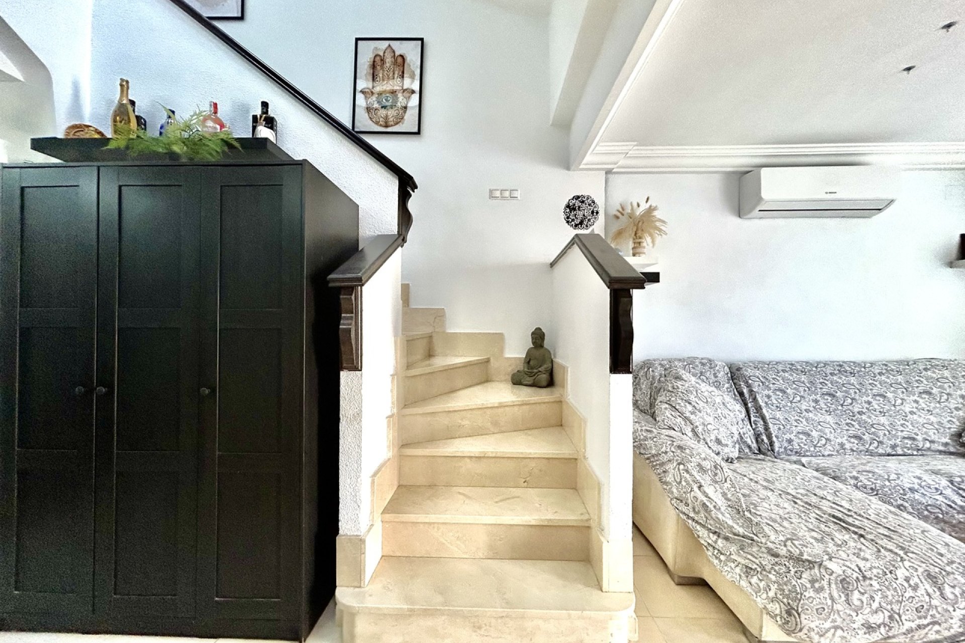 Resale - Townhouse / Terraced House - Heredades