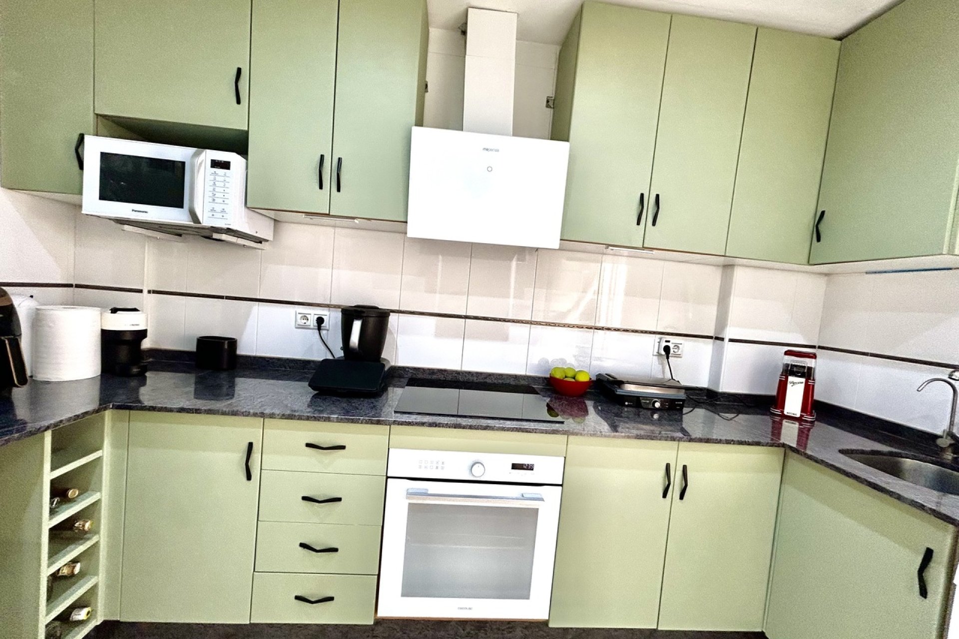 Resale - Townhouse / Terraced House - Heredades