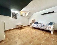 Resale - Townhouse / Terraced House - Heredades