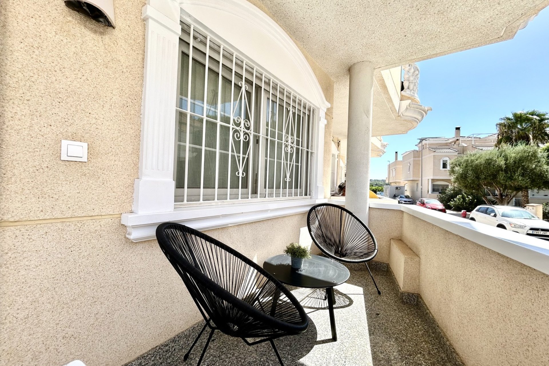 Resale - Townhouse / Terraced House - Heredades