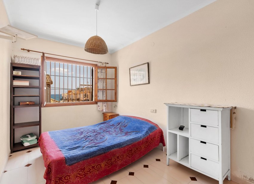Resale - Townhouse / Terraced House - La Mata - Playa