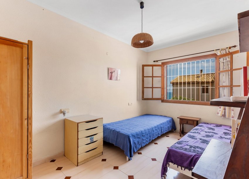 Resale - Townhouse / Terraced House - La Mata - Playa