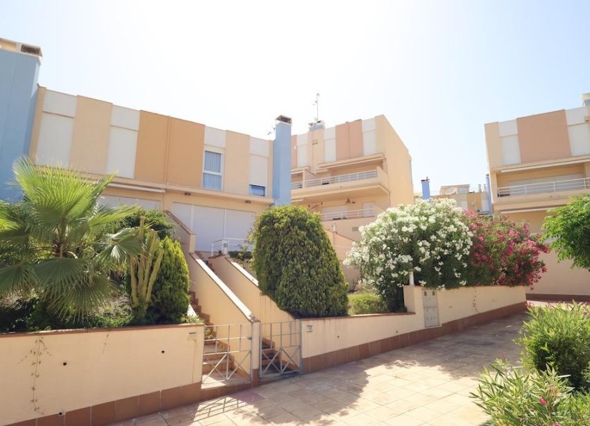 Resale - Townhouse / Terraced House - Orihuela Costa - Agua Marina