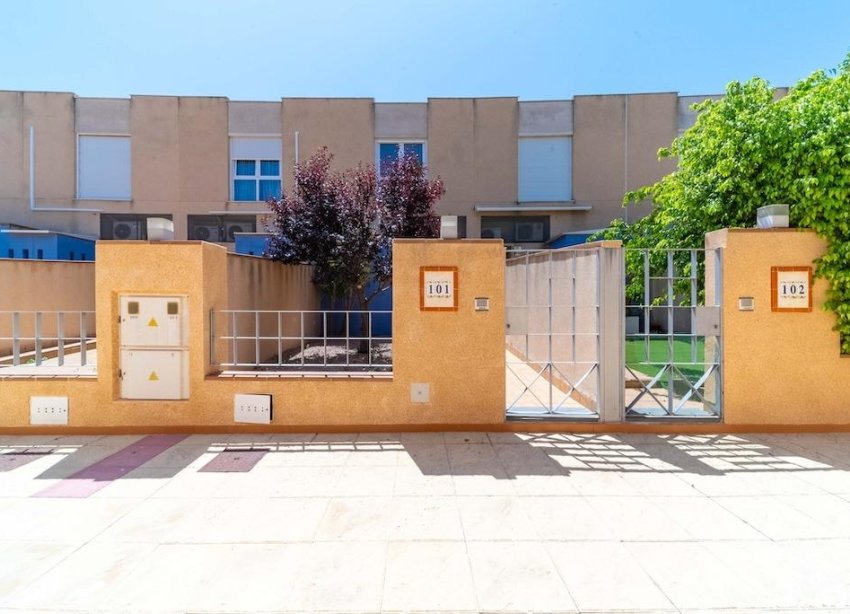 Resale - Townhouse / Terraced House - Orihuela Costa - Campoamor
