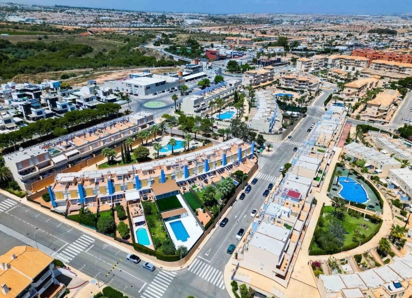 Resale - Townhouse / Terraced House - Orihuela Costa - Campoamor