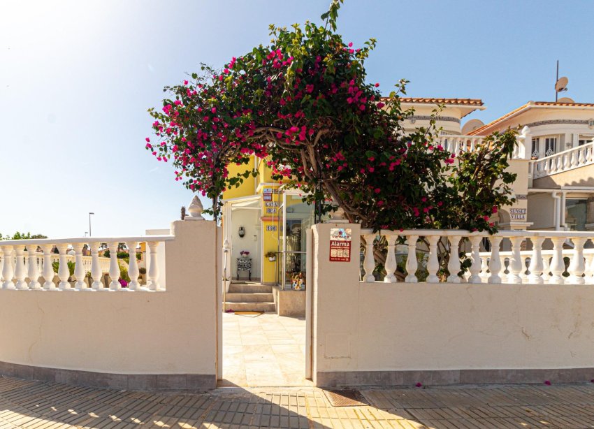 Resale - Townhouse / Terraced House - Orihuela Costa - La Regia
