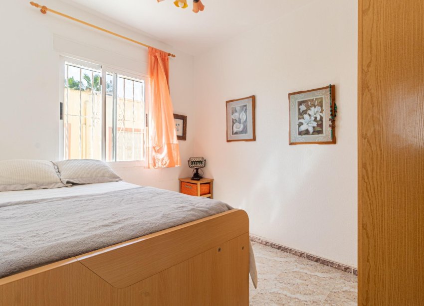 Resale - Townhouse / Terraced House - Orihuela Costa - La Regia