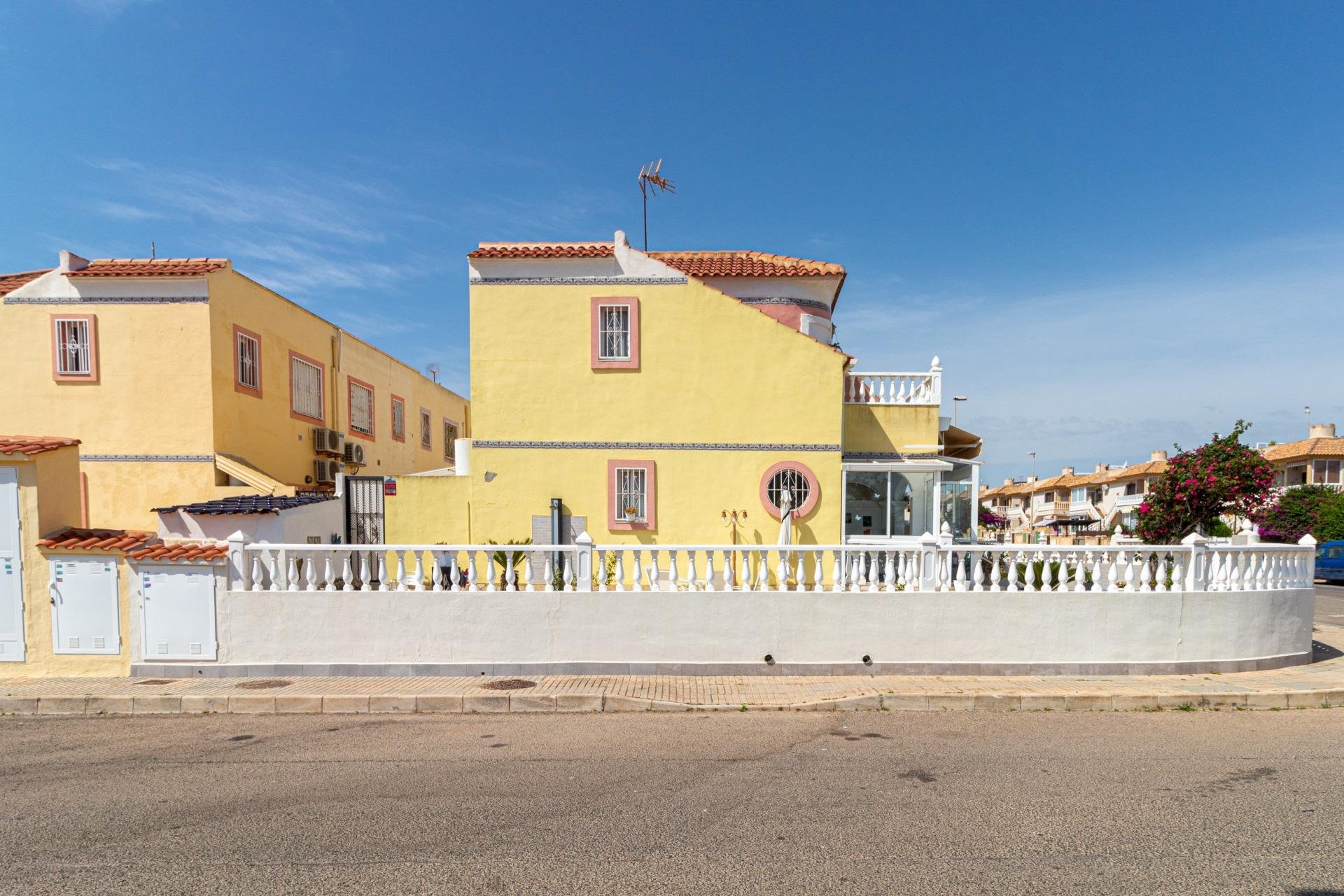 Resale - Townhouse / Terraced House - Orihuela Costa - La Regia
