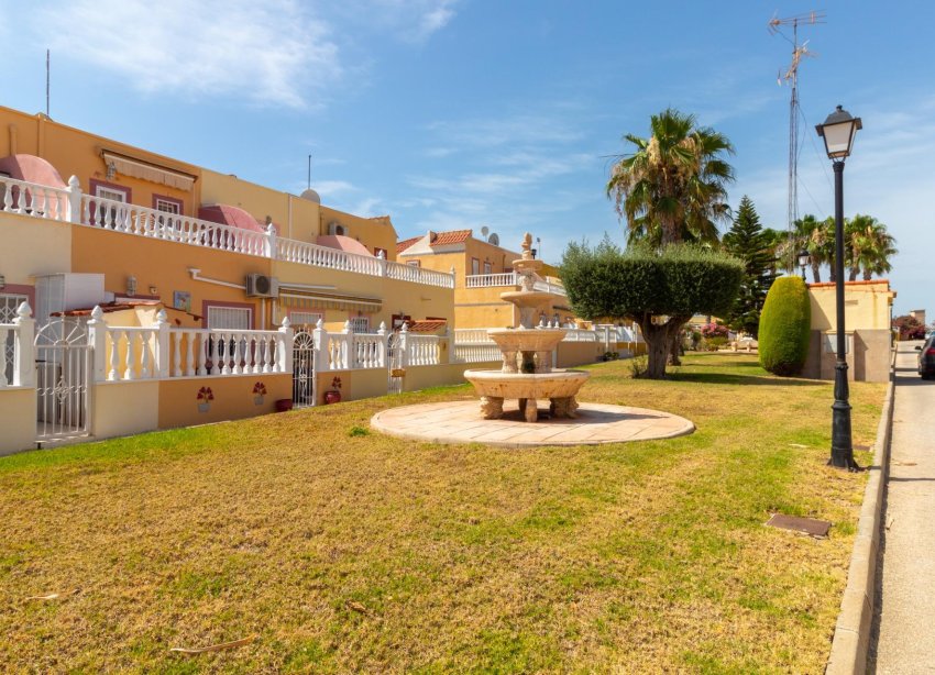 Resale - Townhouse / Terraced House - Orihuela Costa - La Regia