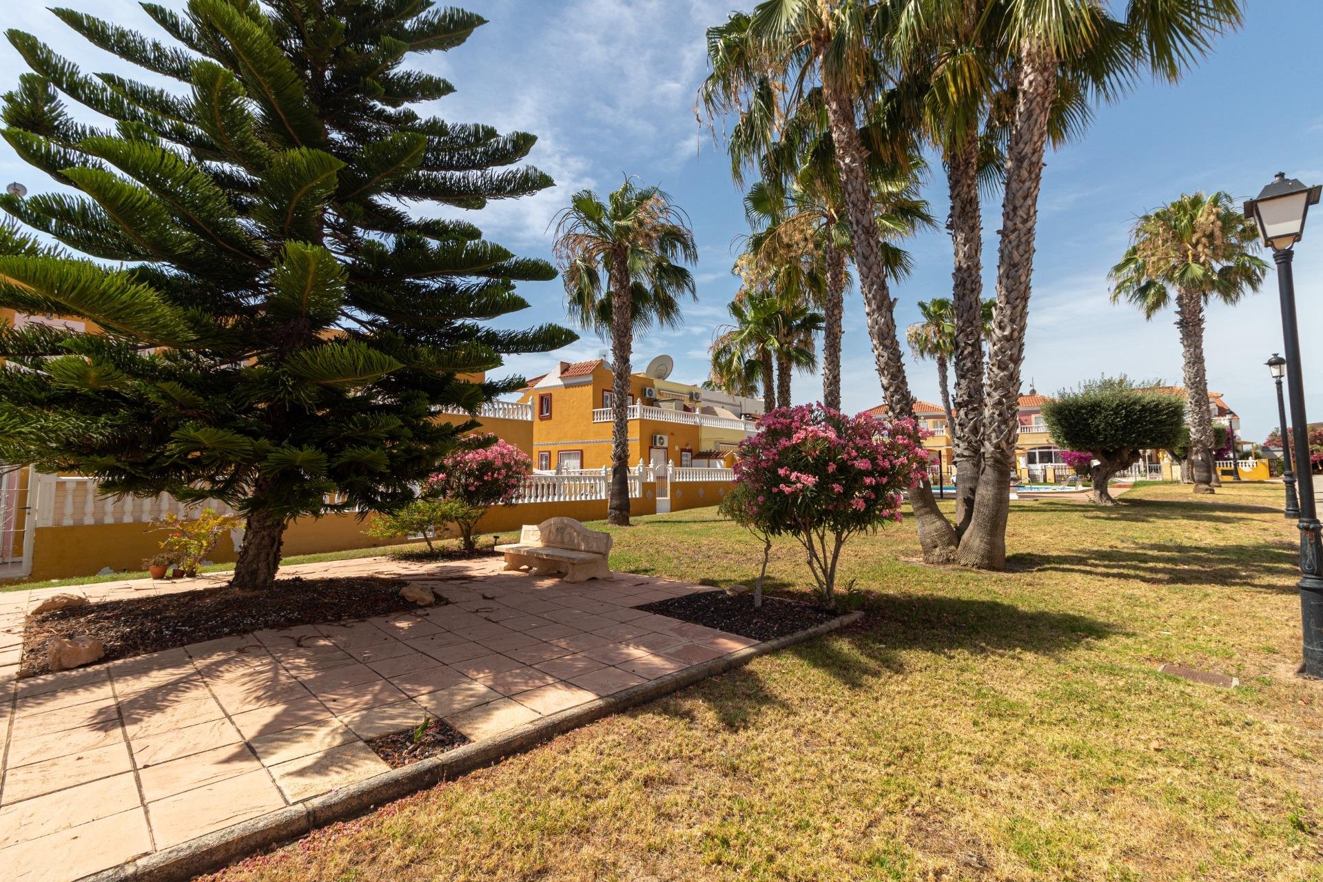 Resale - Townhouse / Terraced House - Orihuela Costa - La Regia