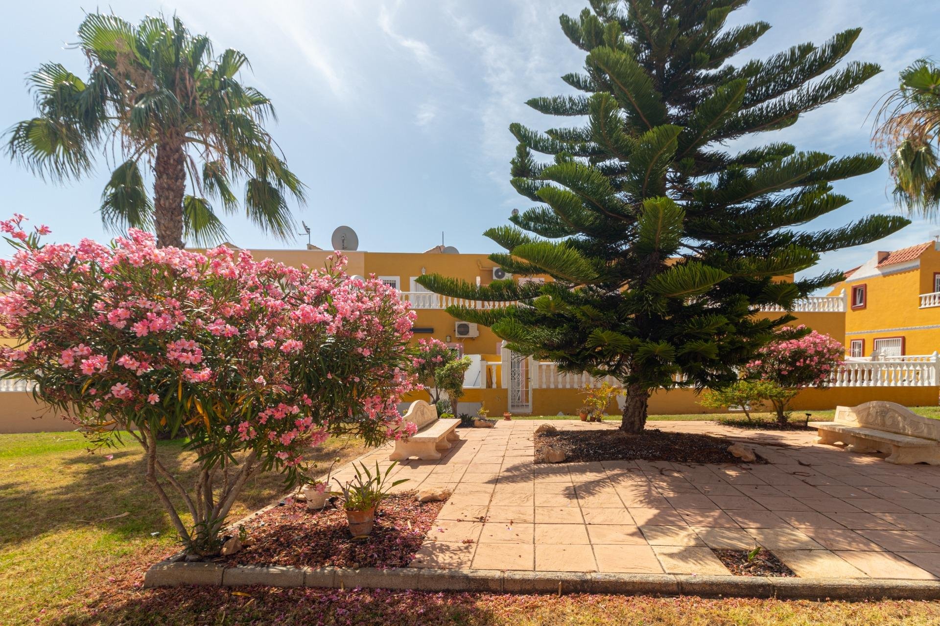Resale - Townhouse / Terraced House - Orihuela Costa - La Regia