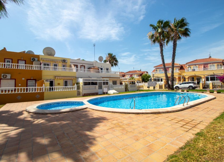 Resale - Townhouse / Terraced House - Orihuela Costa - La Regia