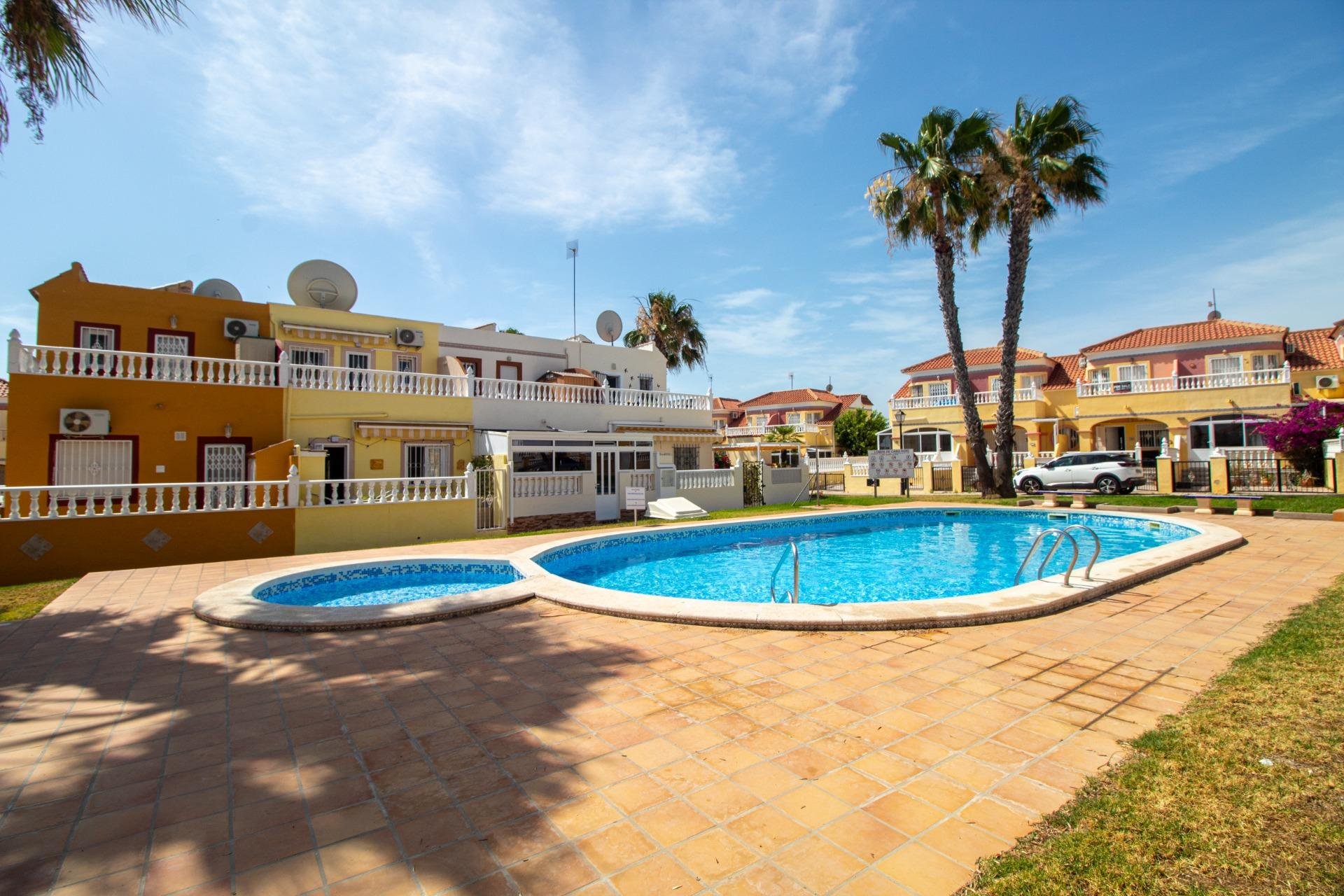Resale - Townhouse / Terraced House - Orihuela Costa - La Regia