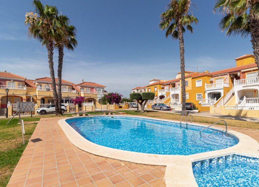 Resale - Townhouse / Terraced House - Orihuela Costa - La Regia