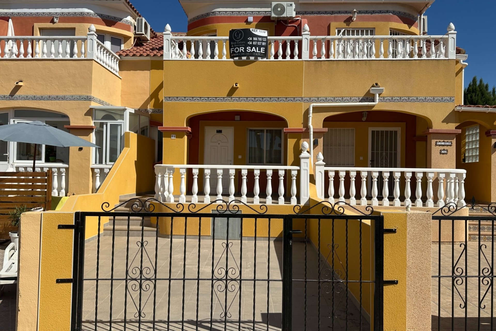 Resale - Townhouse / Terraced House - Orihuela Costa - La Regia