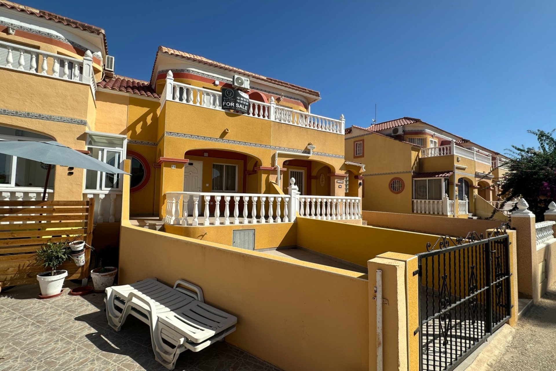 Resale - Townhouse / Terraced House - Orihuela Costa - La Regia