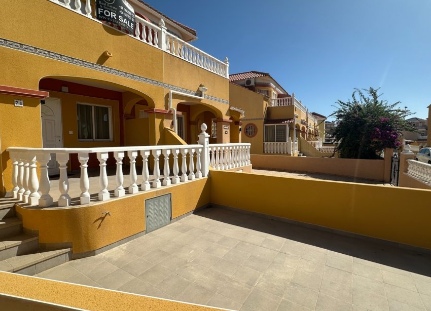 Resale - Townhouse / Terraced House - Orihuela Costa - La Regia