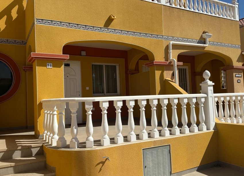 Resale - Townhouse / Terraced House - Orihuela Costa - La Regia