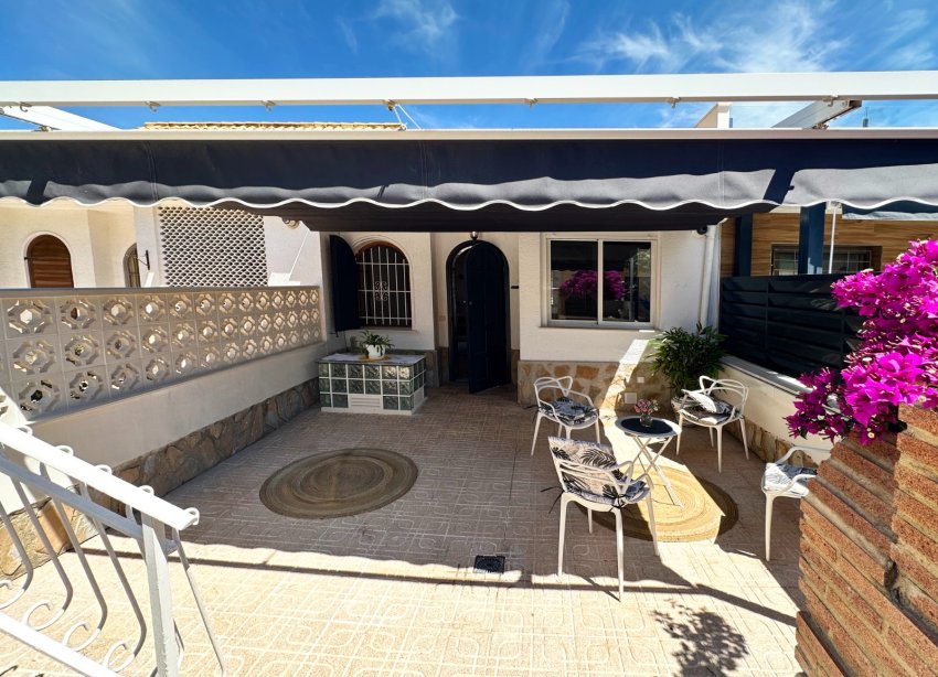 Resale - Townhouse / Terraced House - Orihuela Costa - La Zenia