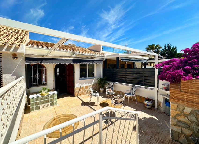 Resale - Townhouse / Terraced House - Orihuela Costa - La Zenia