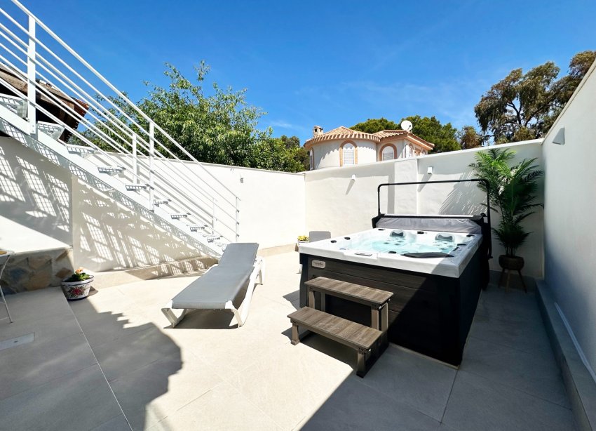 Resale - Townhouse / Terraced House - Orihuela Costa - La Zenia