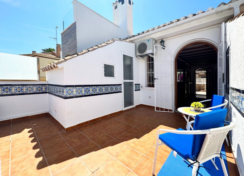 Resale - Townhouse / Terraced House - Orihuela Costa - La Zenia