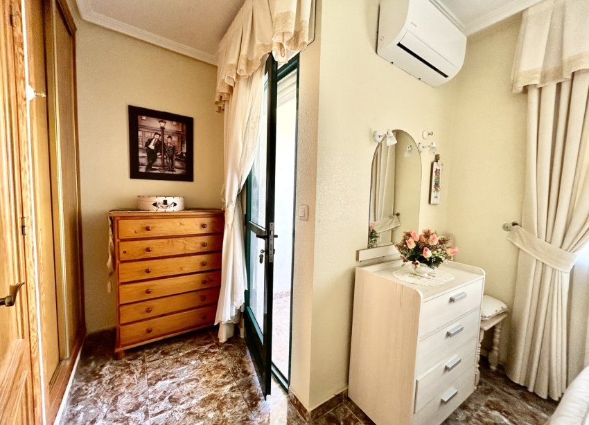 Resale - Townhouse / Terraced House - Orihuela Costa - La Zenia