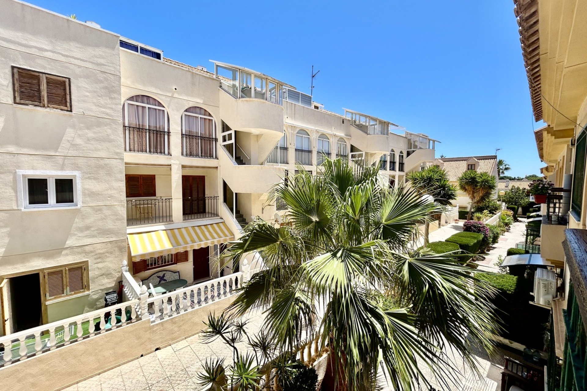 Resale - Townhouse / Terraced House - Orihuela Costa - La Zenia