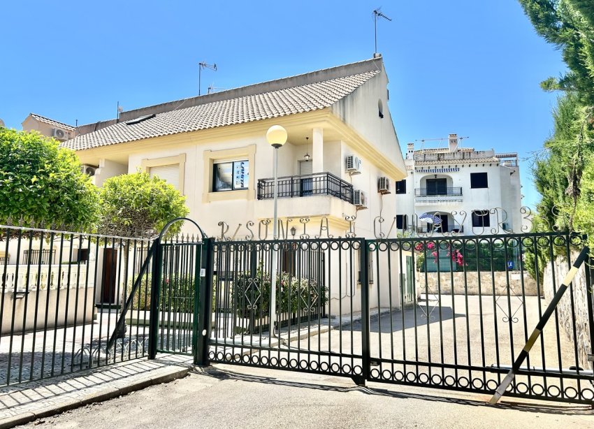 Resale - Townhouse / Terraced House - Orihuela Costa - La Zenia