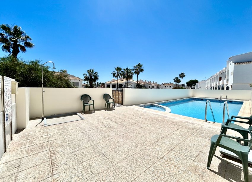 Resale - Townhouse / Terraced House - Orihuela Costa - La Zenia