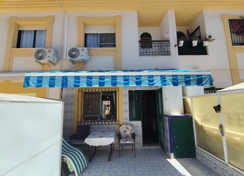 Resale - Townhouse / Terraced House - Orihuela Costa - La Zenia