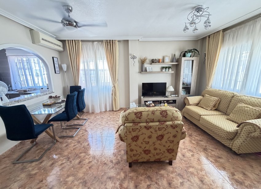 Resale - Townhouse / Terraced House - Orihuela Costa - La Zenia