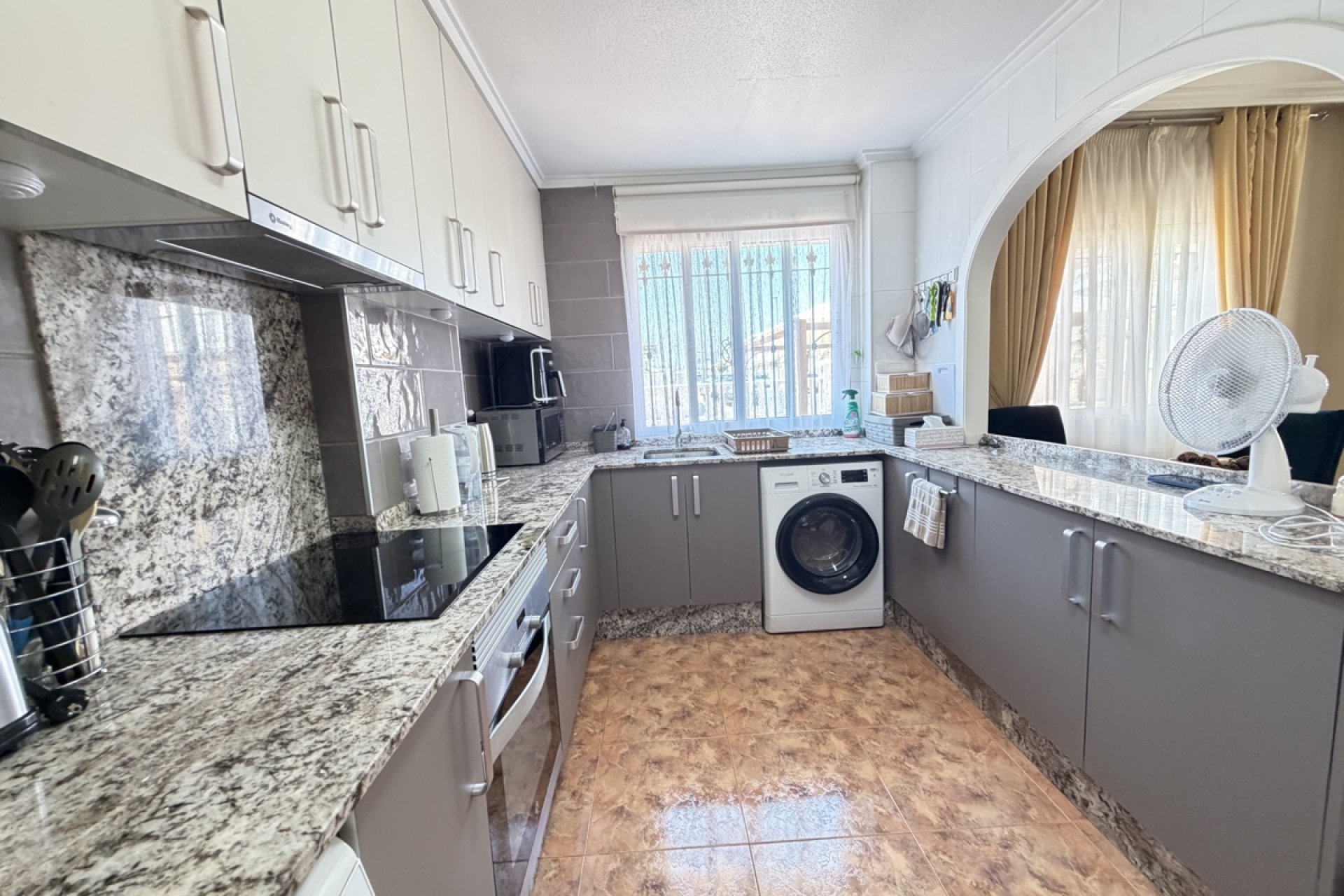 Resale - Townhouse / Terraced House - Orihuela Costa - La Zenia
