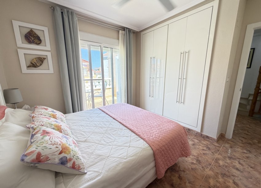 Resale - Townhouse / Terraced House - Orihuela Costa - La Zenia