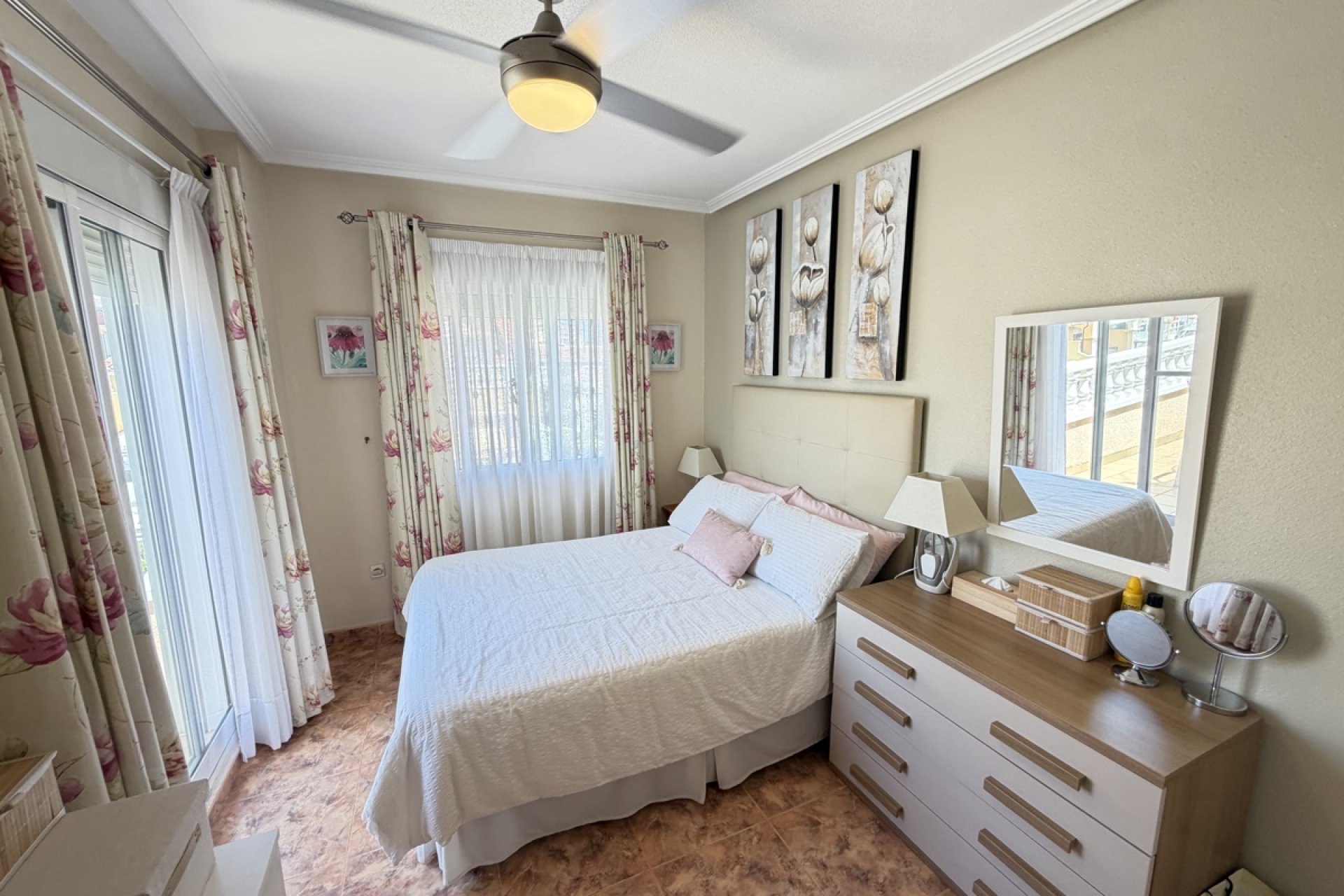 Resale - Townhouse / Terraced House - Orihuela Costa - La Zenia