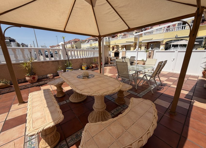 Resale - Townhouse / Terraced House - Orihuela Costa - La Zenia