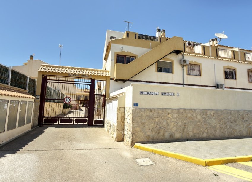 Resale - Townhouse / Terraced House - Orihuela Costa - La Zenia