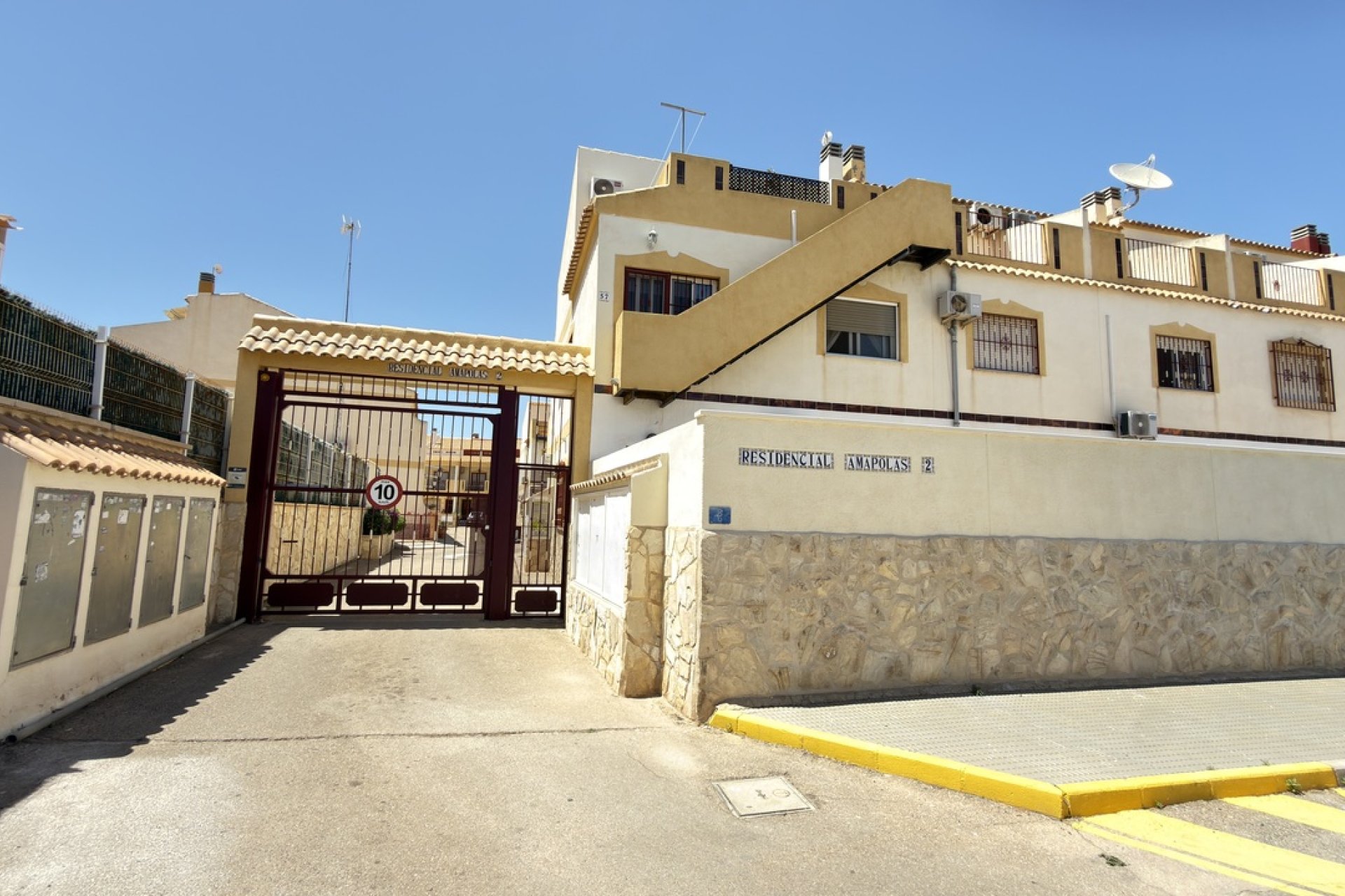 Resale - Townhouse / Terraced House - Orihuela Costa - La Zenia